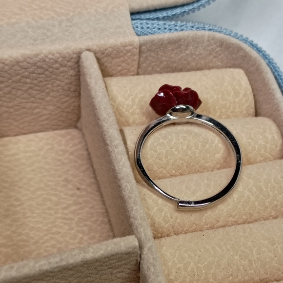 Red Rose Ring - Picture 4 of 4